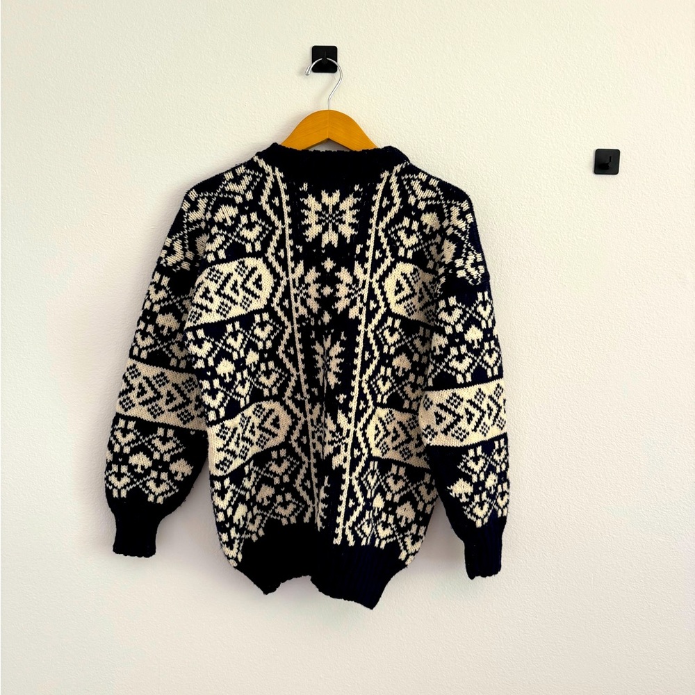 Passports of Pier 1 Imports Vintage Wool Navy Sweater
